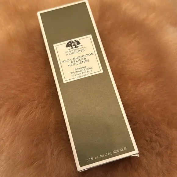 NEW | ORIGINS | mega mushrooms relief & resilience sooting lotion | 6.7 oz - Picture 2 of 2